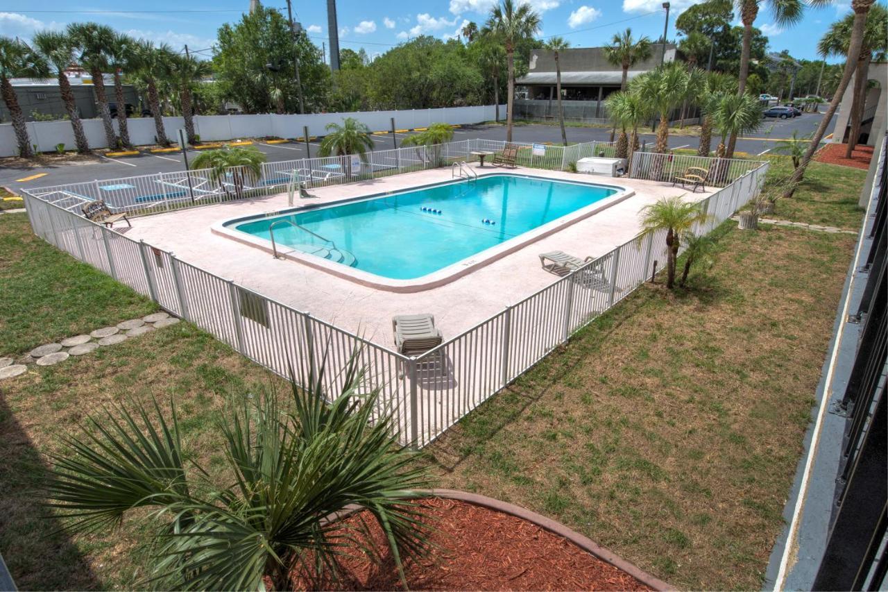 Bayside Inn Pinellas Park - Clearwater Kültér fotó