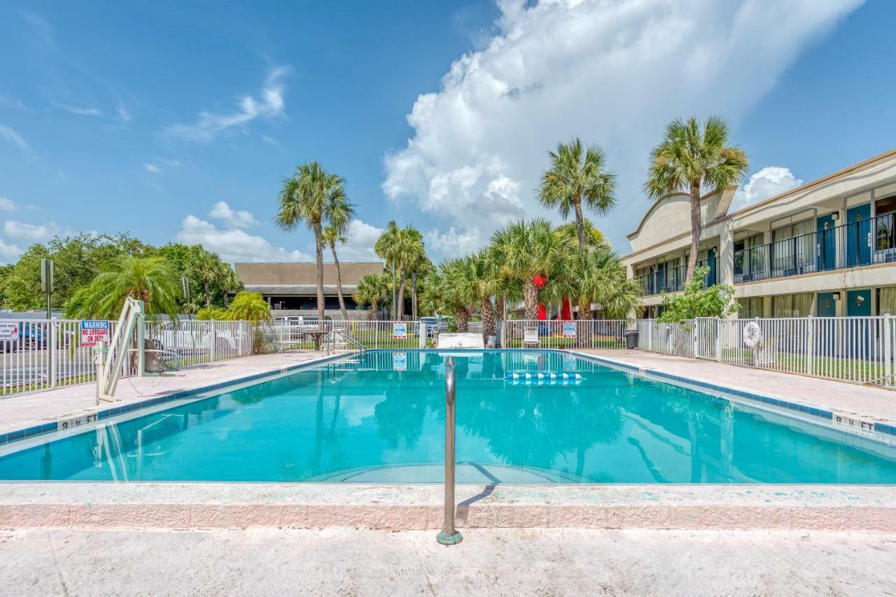 Bayside Inn Pinellas Park - Clearwater Kültér fotó